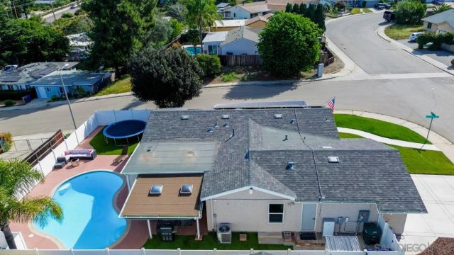 1217 Juliette Place, Fallbrook, CA 92028