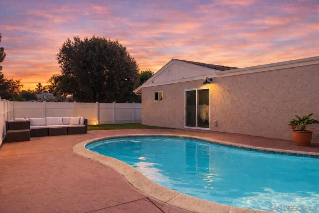 1217 Juliette Place, Fallbrook, CA 92028