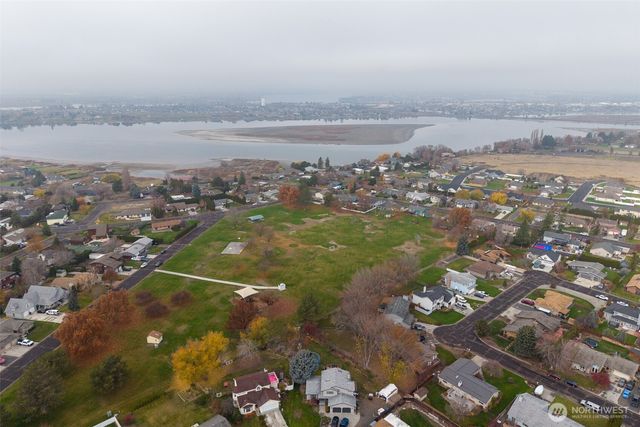 9410 Albert Way SE, Moses Lake, WA 98837