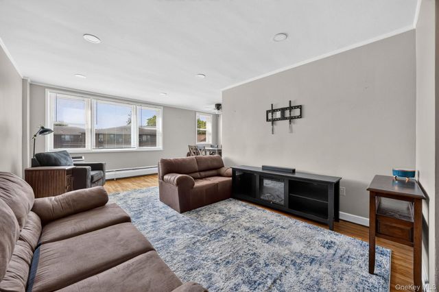 290 Atlantic Ave 225, East Rockaway, NY 11518
