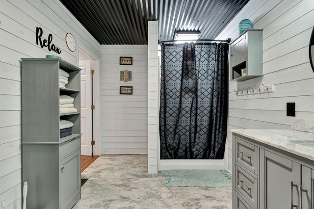 1063 Mt Carmel Road, Decatur, TN 37322