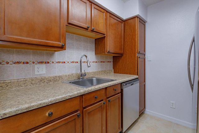 395 WYMORE ROAD 207, Altamonte Springs, FL 32714