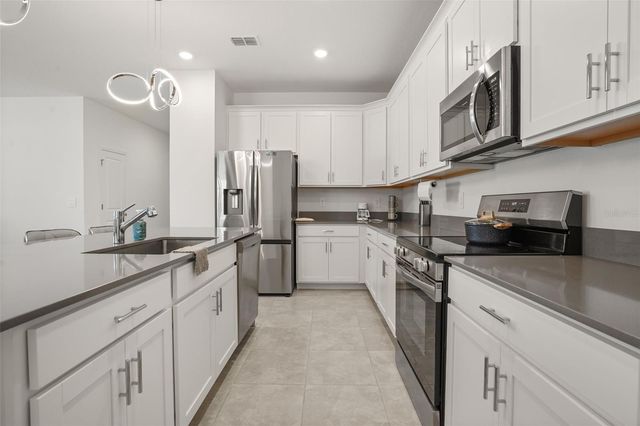 5256 DAGENHAM DRIVE, Davenport, FL 33837