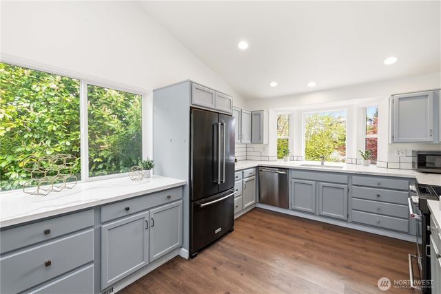 23120 SE 246th Place, Maple Valley, WA 98038