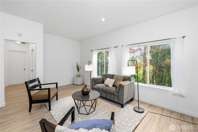 23120 SE 246th Place, Maple Valley, WA 98038