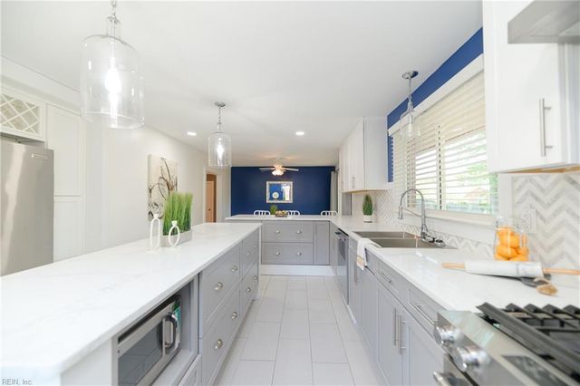 4107 Hazelwood RD, Hampton, VA 23666