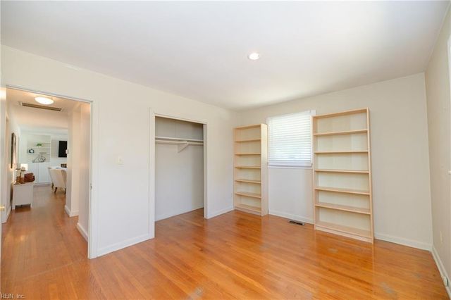 4107 Hazelwood RD, Hampton, VA 23666