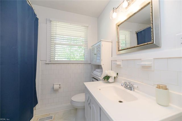 4107 Hazelwood RD, Hampton, VA 23666