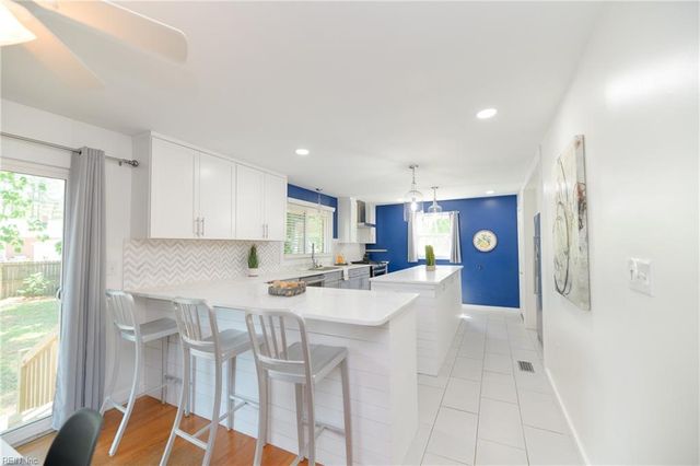 4107 Hazelwood RD, Hampton, VA 23666