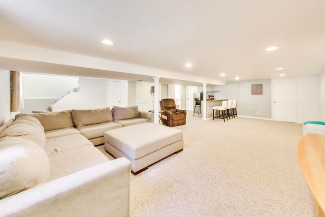 10629 Preston Street, Westchester, IL 60154
