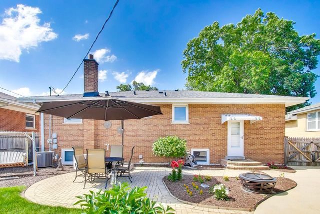 10629 Preston Street, Westchester, IL 60154