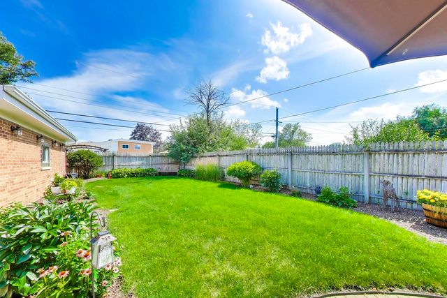 10629 Preston Street, Westchester, IL 60154