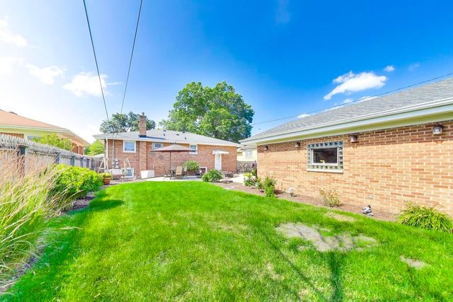 10629 Preston Street, Westchester, IL 60154