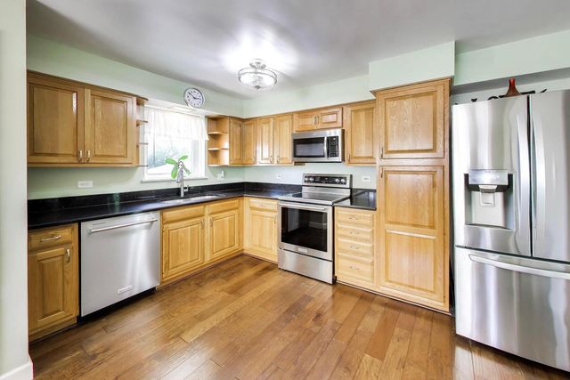 10629 Preston Street, Westchester, IL 60154