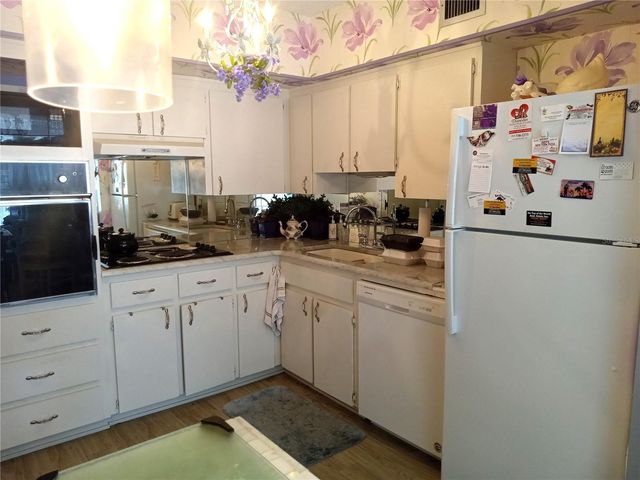 2459 FRANCISCAN DRIVE 37, Clearwater, FL 33763