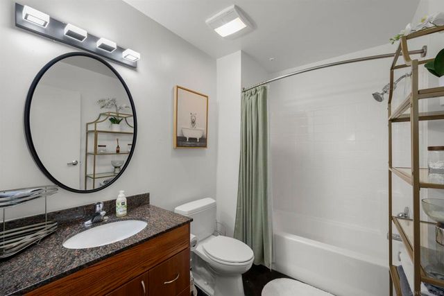 889 Date St. 116, San Diego, CA 92101