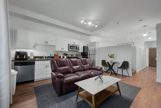 889 Date St. 116, San Diego, CA 92101