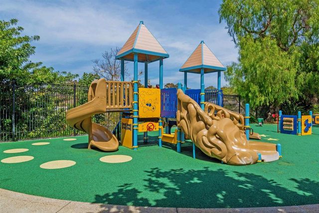 889 Date St. 116, San Diego, CA 92101