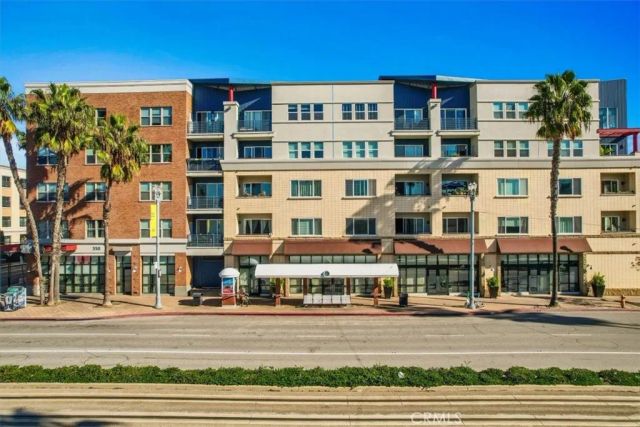 300 E 4th Street 214, Long Beach, CA 90802