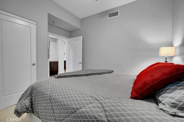 300 E 4th Street 214, Long Beach, CA 90802