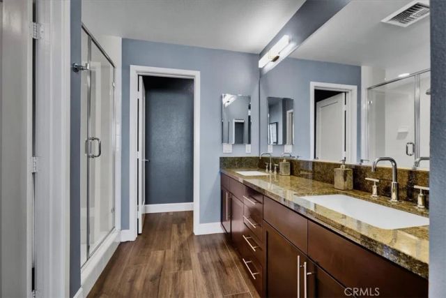 300 E 4th Street 214, Long Beach, CA 90802