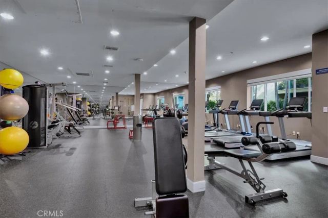 300 E 4th Street 214, Long Beach, CA 90802