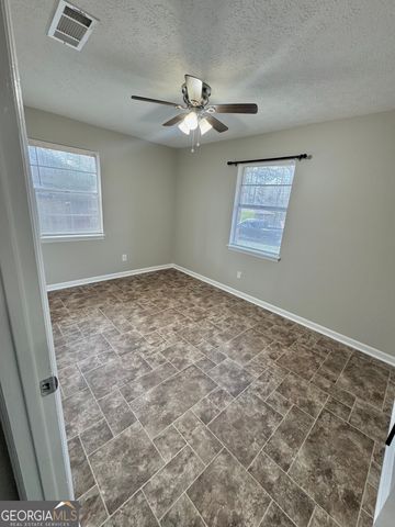 4 Highland Park Court, Newnan, GA 30263