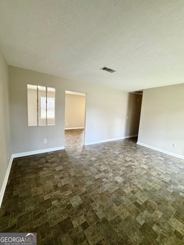 4 Highland Park Court, Newnan, GA 30263