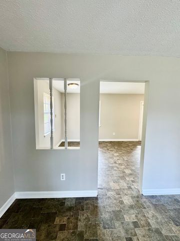 4 Highland Park Court, Newnan, GA 30263