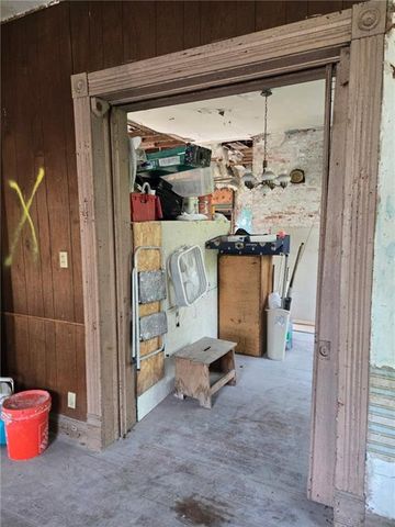 711 troop Avenue, Kansas City, KS 64145
