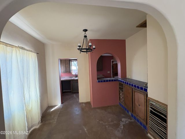 1311 E Spring Street, Tucson, AZ 85719