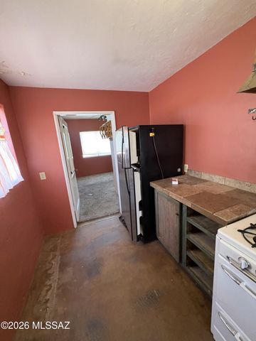 1311 E Spring Street, Tucson, AZ 85719