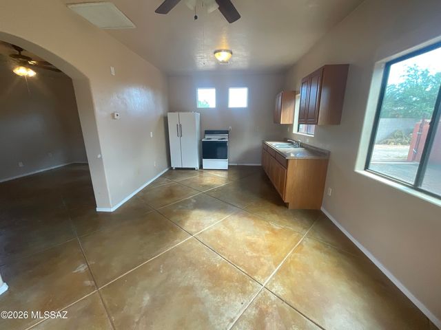1311 E Spring Street, Tucson, AZ 85719
