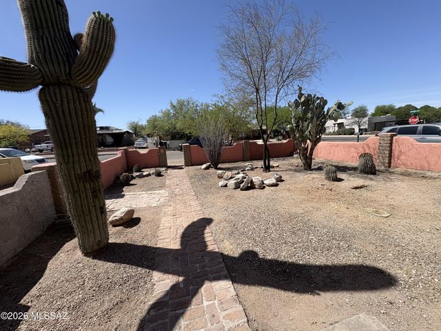 1311 E Spring Street, Tucson, AZ 85719