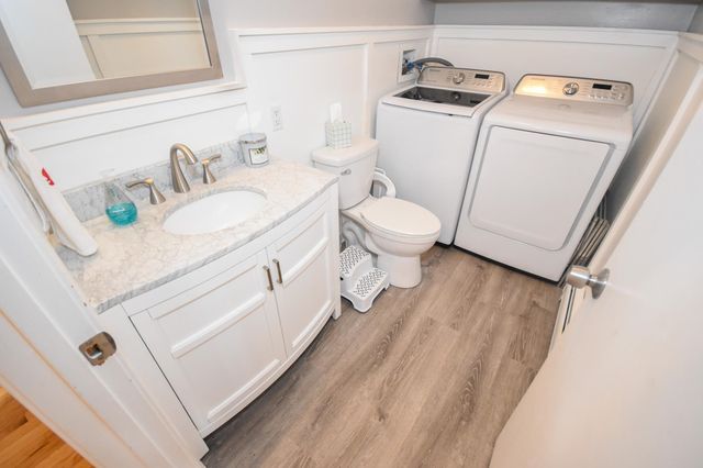 135 Forrest St Apt 4, Plaistow, NH 03865