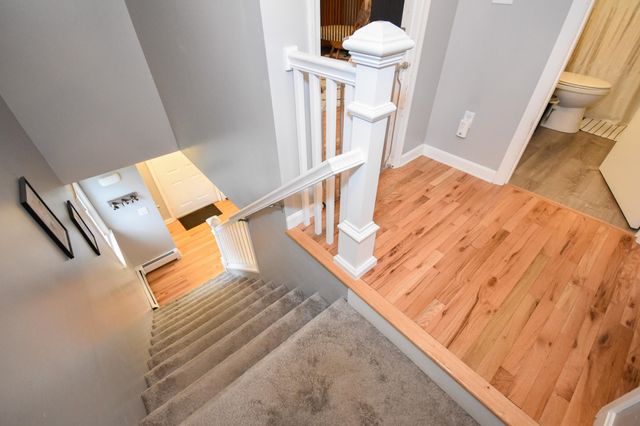 135 Forrest St Apt 4, Plaistow, NH 03865