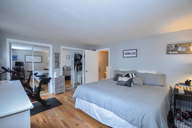 135 Forrest St Apt 4, Plaistow, NH 03865