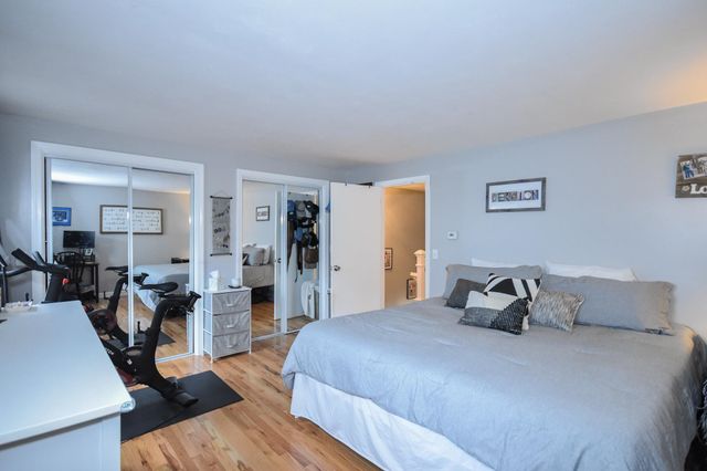 135 Forrest St Apt 4, Plaistow, NH 03865