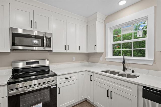 123 Azalea Street SW, Calhoun, GA 30701
