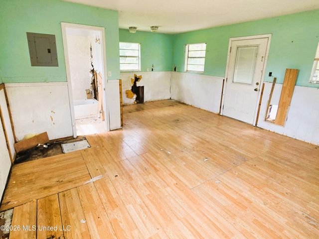 10095 Peachtree Drive, Bay Saint Louis, MS 39520