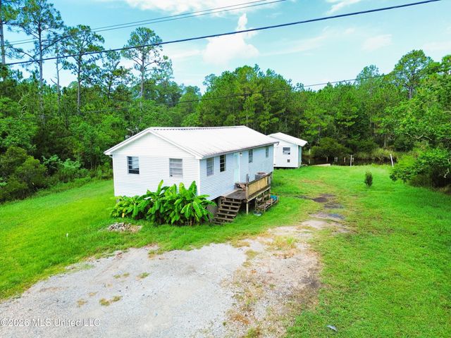 10095 Peachtree Drive, Bay Saint Louis, MS 39520