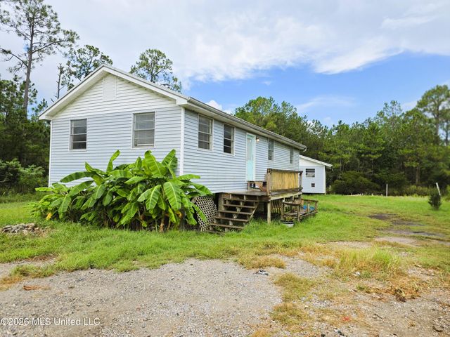 10095 Peachtree Drive, Bay Saint Louis, MS 39520