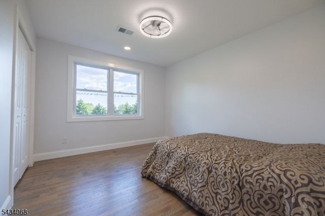 121 Fairview Dr, Branchburg Twp., NJ 08853