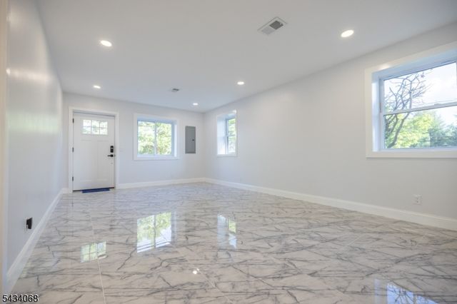 121 Fairview Dr, Branchburg Twp., NJ 08853