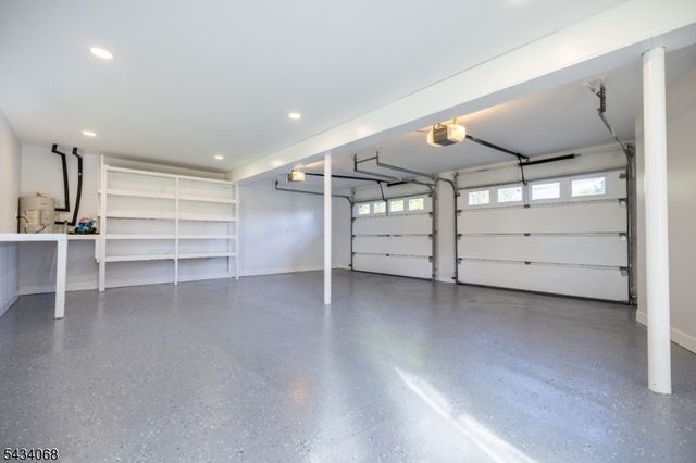 121 Fairview Dr, Branchburg Twp., NJ 08853