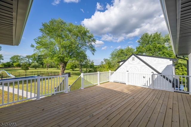 121 Fairview Dr, Branchburg Twp., NJ 08853