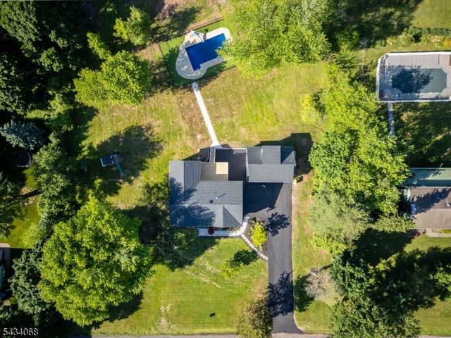 121 Fairview Dr, Branchburg Twp., NJ 08853
