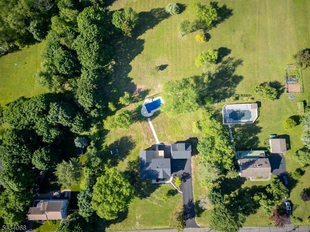 121 Fairview Dr, Branchburg Twp., NJ 08853