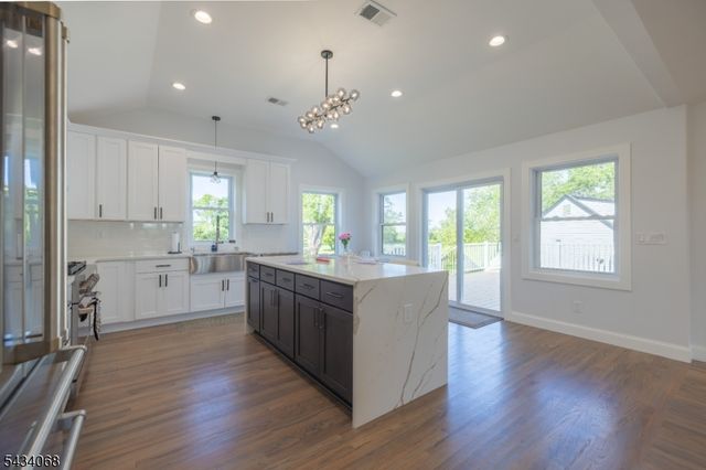 121 Fairview Dr, Branchburg Twp., NJ 08853