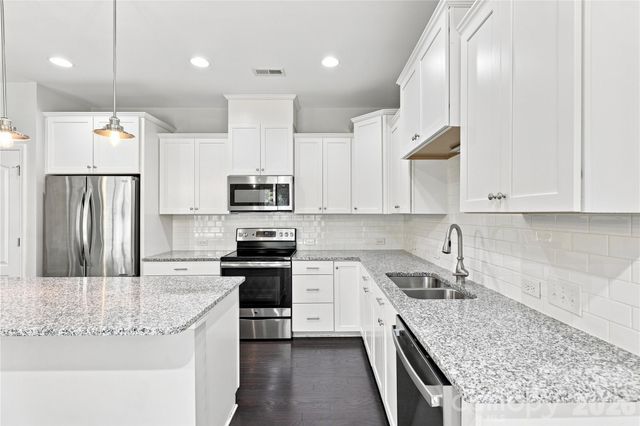 605 Gardenbrook Trail, Belmont, NC 28012